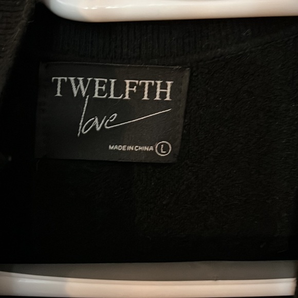 Sweater wrap in good used condition - Picture 4 of 6